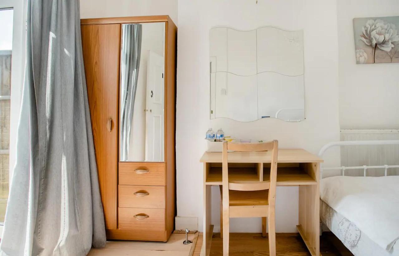 Homestay Near Tottenham Hotspur Stadium ลอนดอน ภายนอก รูปภาพ
